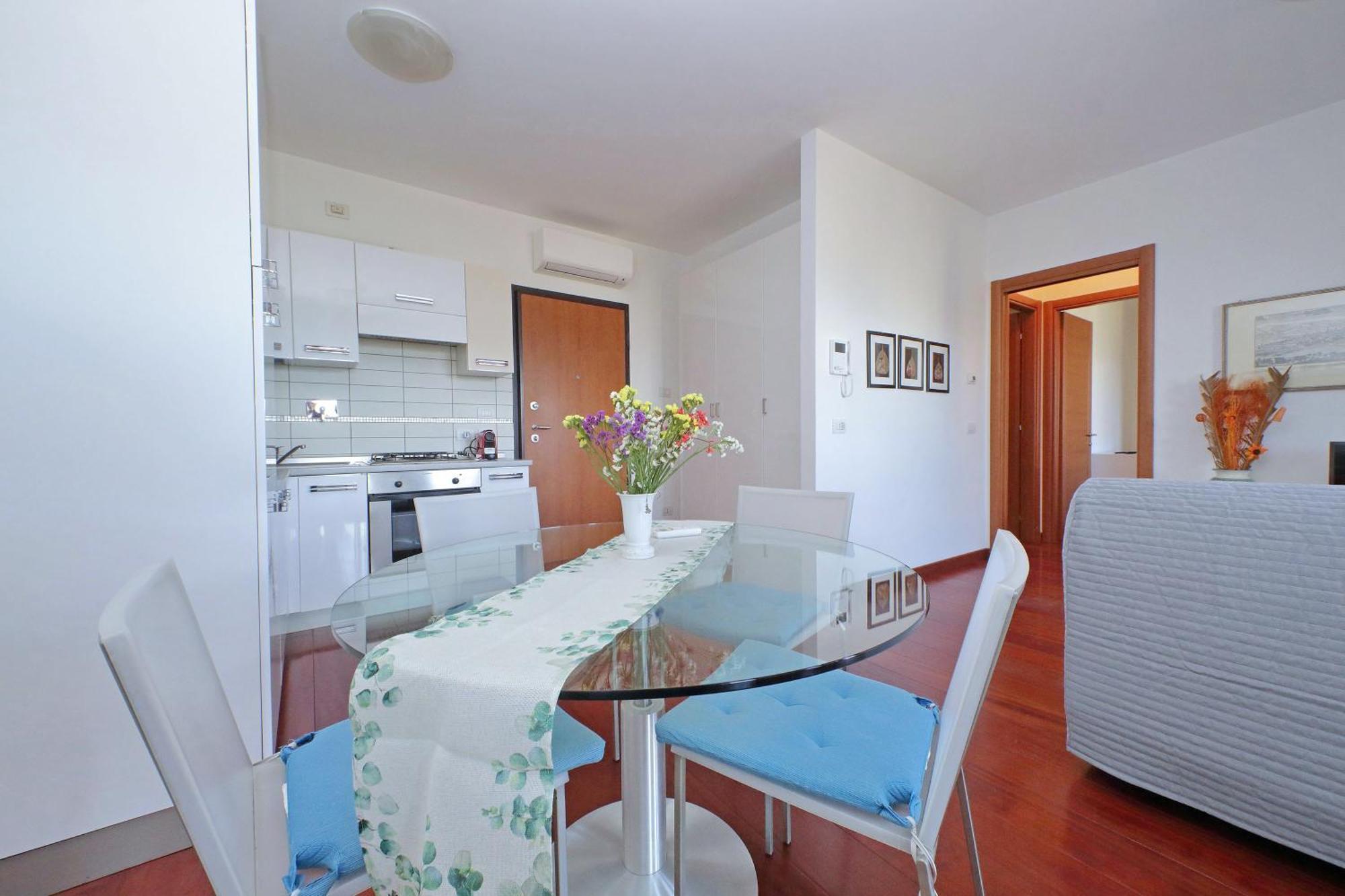 Apartment Ych-modern Flat With Terrace Near Eataly Rom