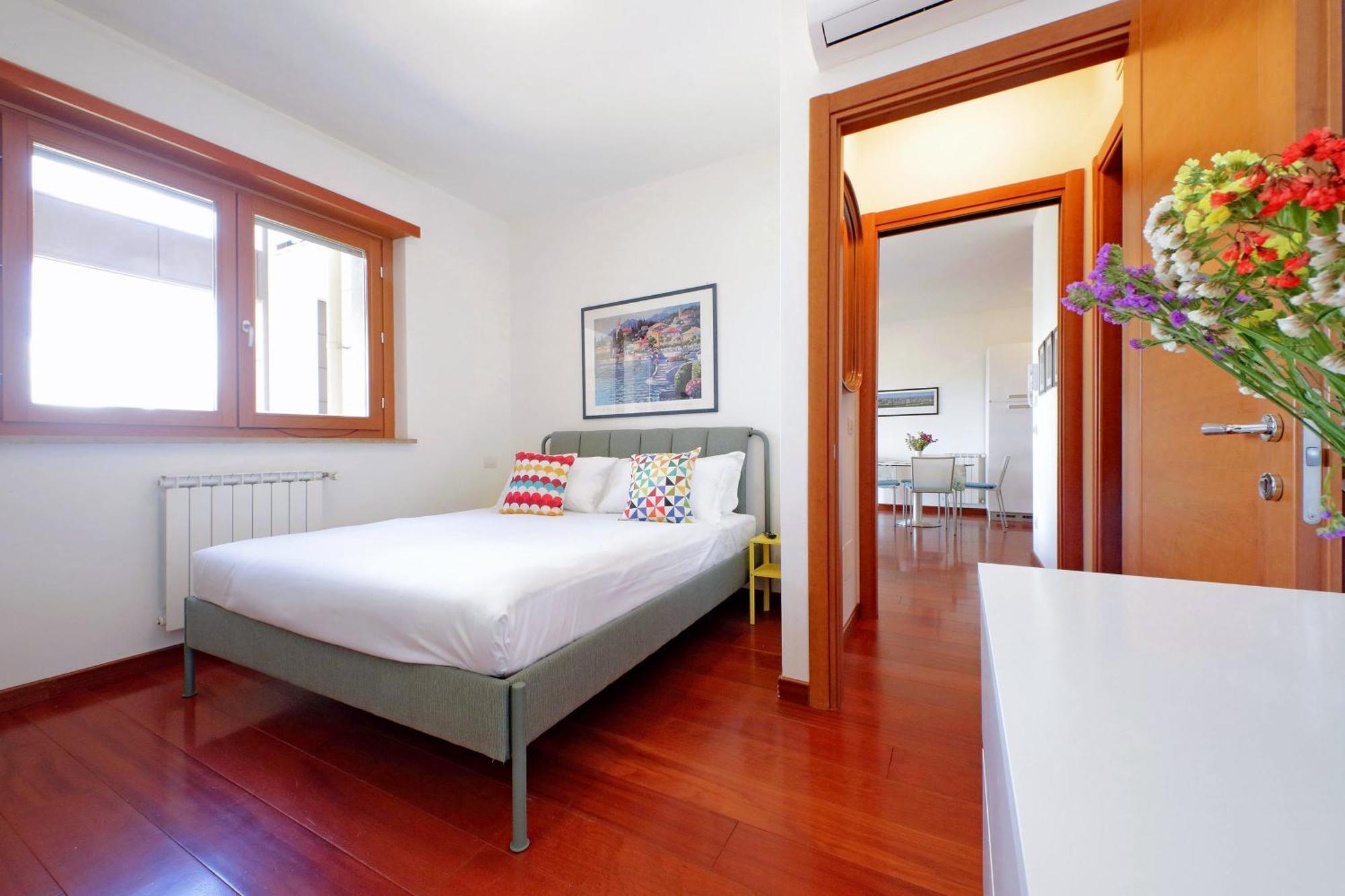 Ych-modern Flat With Terrace Near Eataly Rom